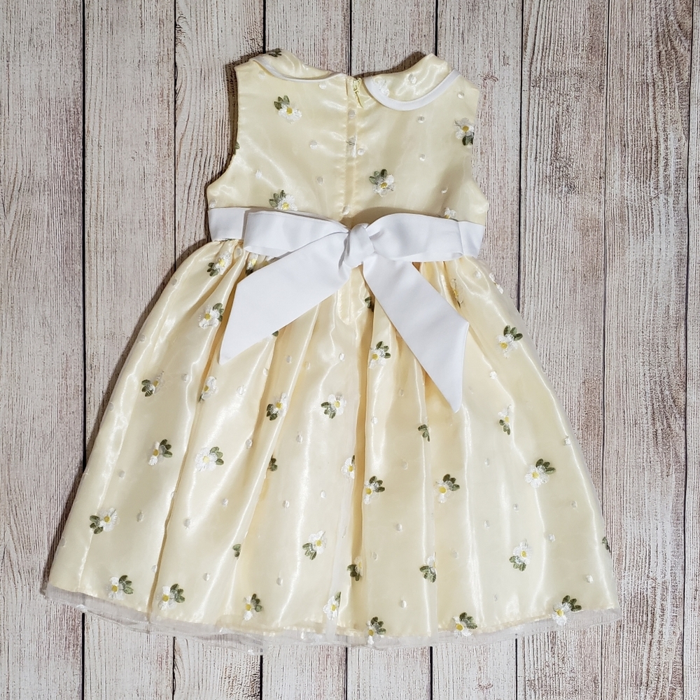 Elegant Cream Floral Kids Formal Dress - Picture 2 of 3